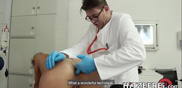 HITZEFREI Busty blonde German MILF fucked by her doctor